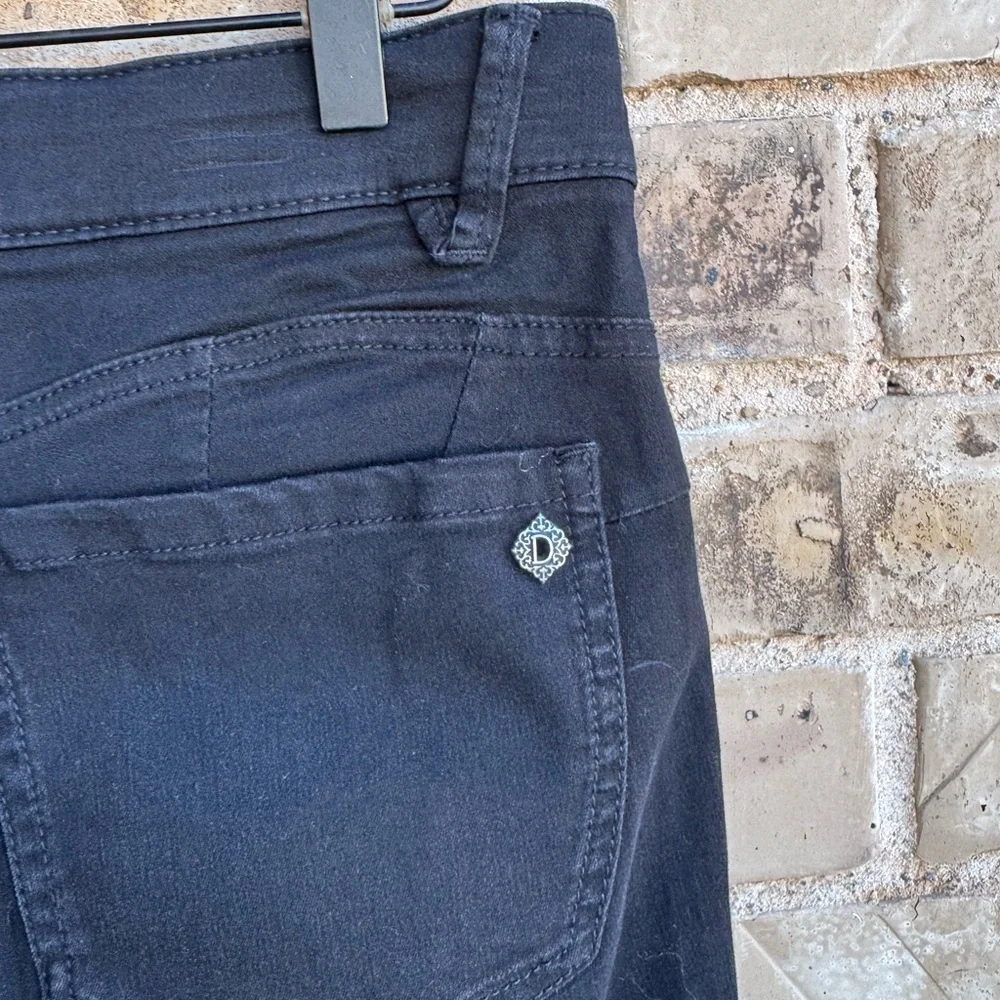 NWT Democracy Black Denim Steaight Leg Jeans Size 12 - Picture 5 of 9